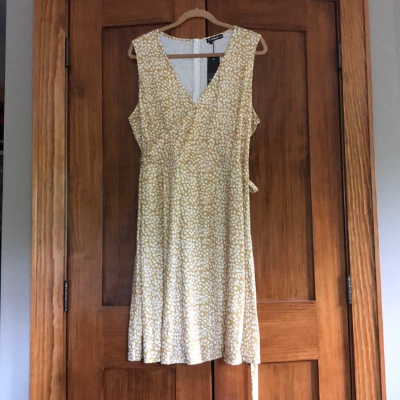 Sundress light & breezy selftie ‘wrap dress’ 14/16 - Picture 1 of 8